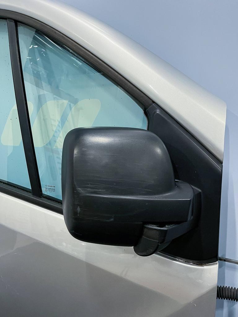 Renault Trafic Opel Voorportier rechts grijs 801003523R, Auto-onderdelen, Carrosserie en Plaatwerk, Gebruikt, -, Deur, -