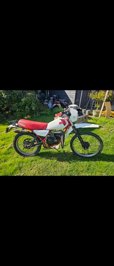 Yamaha dt50mx met kenteken, Fietsen en Brommers, Brommers | Oldtimers, Yamaha, Ophalen