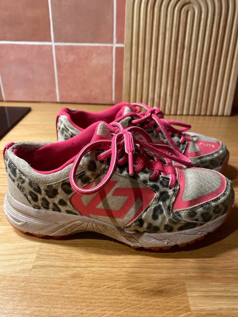 Brabo Hockeyschoenen Veld - Maat 33, Sport en Fitness, Hockey, Gebruikt, Schoenen, Ophalen of Verzenden