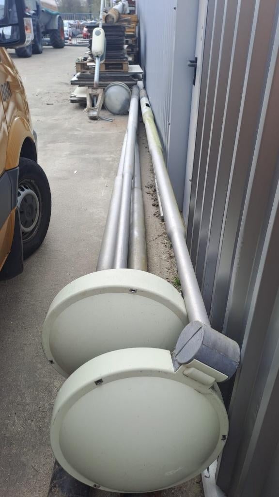 4 aluminium lantaarnpalen van ca 7m, Ophalen, Gebruikt, Met statief, Lamp met armatuur
