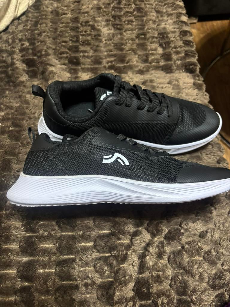 Dames sneakers, Ophalen of Verzenden, Zo goed als nieuw, Sneakers of Gympen