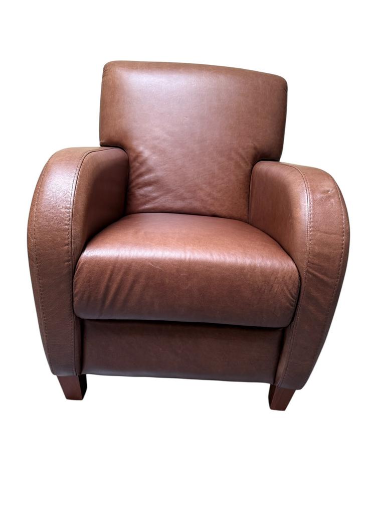 Fauteuil in bruin en in brique kleur - 67 cm breed z.g.a.n !, Huis en Inrichting, Fauteuils, Ophalen, Leer, Zo goed als nieuw