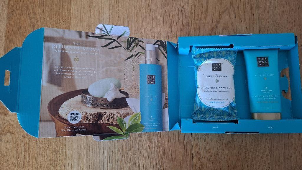Rituals of Karma giftset nieuw shampoo, body lotion, Ophalen of Verzenden, Nieuw, Bad & Douche