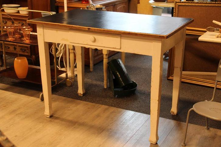 Brocante - Robuust bureau of keukentafel!, Huis en Inrichting, Bureaus, Gebruikt, Bureau, Ophalen