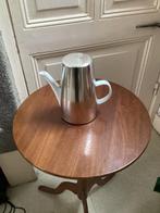Koffie ( of thee-)pot met zilverkleurige isolatiekap, Huis en Inrichting, Ophalen