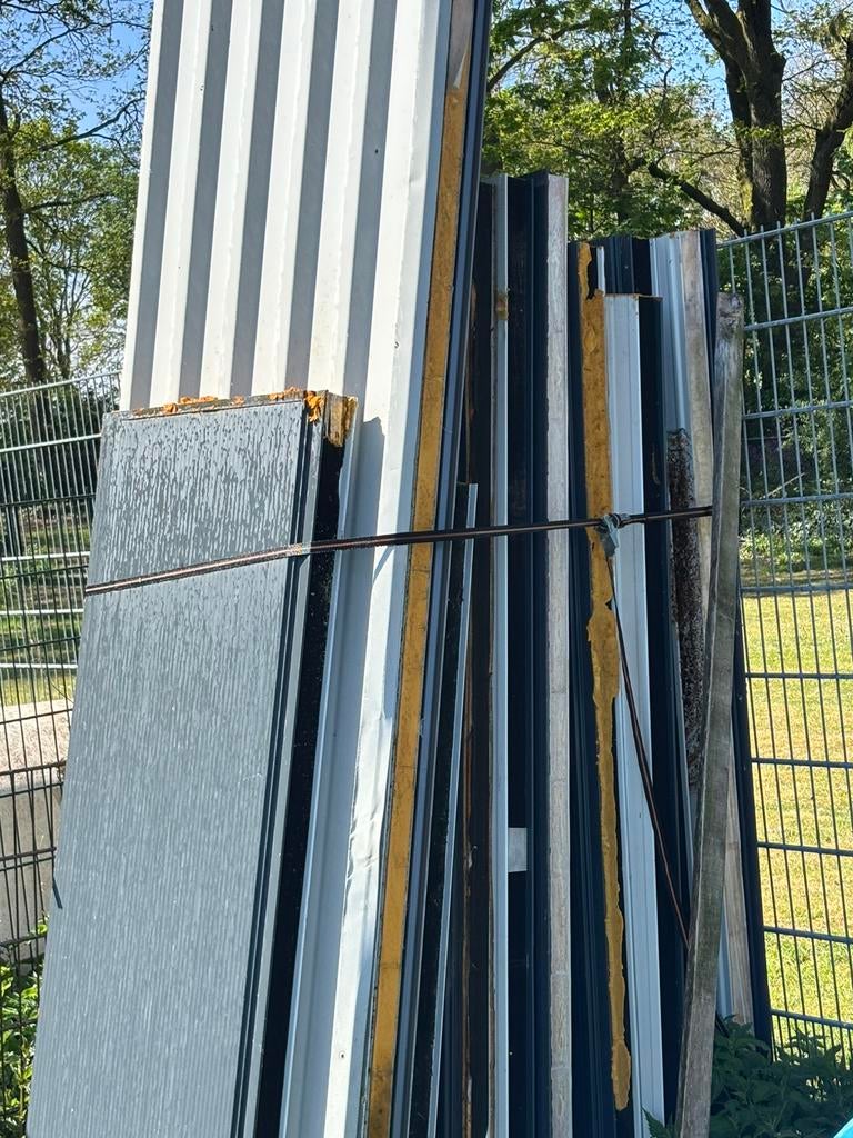 Sandwichpanelen 10 dik antraciet, Gebruikt, Hardschuim (Pir), 15 m² of meer, 8 tot 12 cm