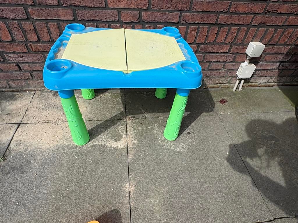Zand water tafel met deksel, Kinderen en Baby's, Speelgoed | Buiten | Zandbakken, Ophalen, Zo goed als nieuw