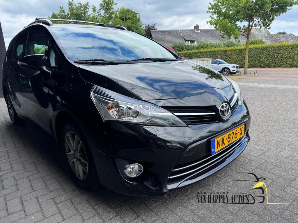 Toyota Verso 1.8 VVT-i Aspiration 7p / APK 12-2026, Auto's, Voorwielaandrijving, Gebruikt, Euro 6, 4 cilinders