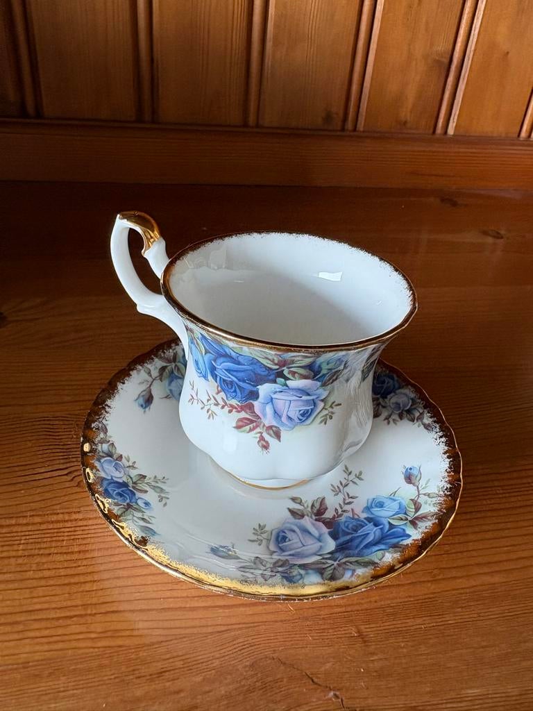 Royal Albert Moonlight Rose Kop en Schotel - Vintage Porsele, Ophalen
