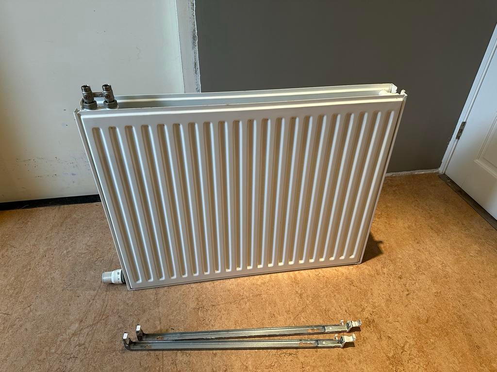 Radiator 90x70 cm, Ophalen, 30 tot 80 cm, Gebruikt, Radiator