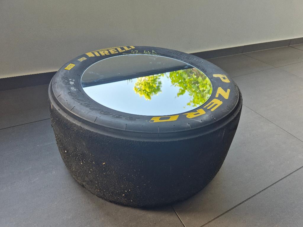 Pirelli P Zero F1 Salontafel, Verzamelen, Ophalen of Verzenden, Zo goed als nieuw, Formule 1