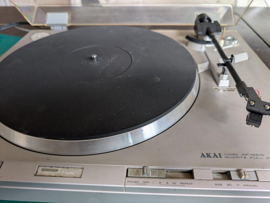 Akai AP-Q310 Platenspeler - Motor draait, 30 jaar ongebruikt, Audio, Tv en Foto, Ophalen of Verzenden