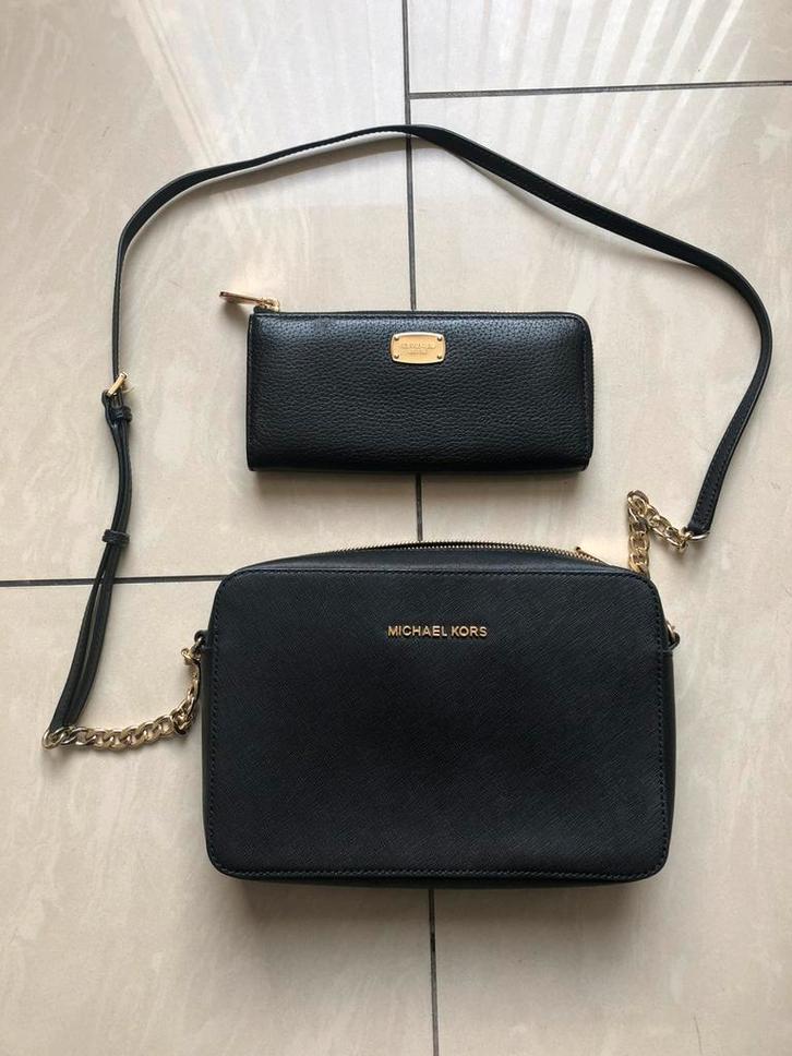 Originele Michael Kors tas + bijbehorende portemonnee!, Sieraden, Tassen en Uiterlijk, Tassen | Damestassen, Zo goed als nieuw