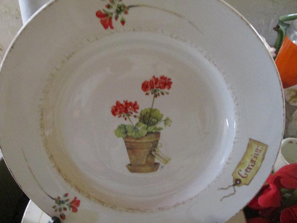 Jet by ter Steege Geranium nieuw restanten, Huis en Inrichting, Keuken | Servies, Nieuw, Overige typen, Overige stijlen, Aardewerk