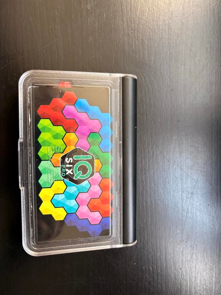 SmartGames IQ Puzzelspel - IQ Six Pro, Ophalen of Verzenden, Zo goed als nieuw, Overige typen