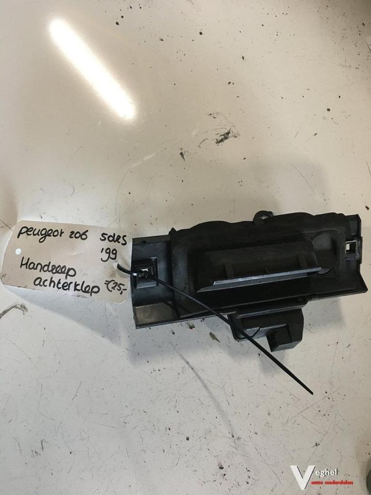 Peugeot 206 1999 5drs Handgreep achterklep, Auto-onderdelen, Carrosserie en Plaatwerk, Deur, Gebruikt, Ophalen of Verzenden