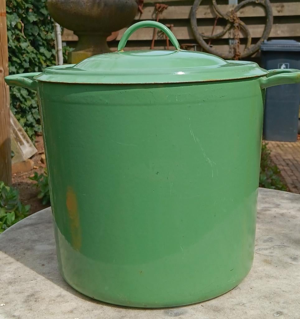 FE BELGIUM gietijzer mosgroene hoge pan (G337), Kookpan of Snelkookpan, Gietijzer, Ophalen of Verzenden, Zo goed als nieuw