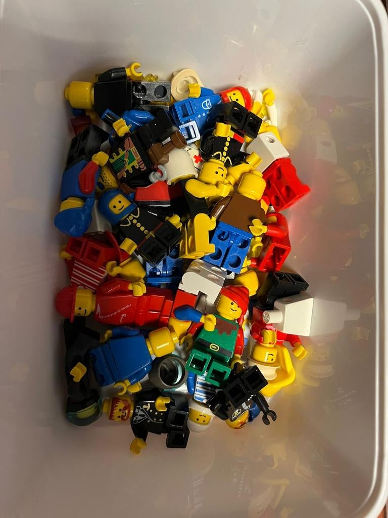 5 kilo los Lego met poppetjes, wieltjes en raampjes, Kinderen en Baby's, Speelgoed | Duplo en Lego, Ophalen of Verzenden