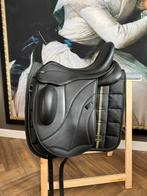 Nieuw! CONNECT dressuurzadel Diable HDR 17,5 inch, Dieren en Toebehoren, Paarden en Pony's | Zadels, Ophalen, Nieuw, Dressuur
