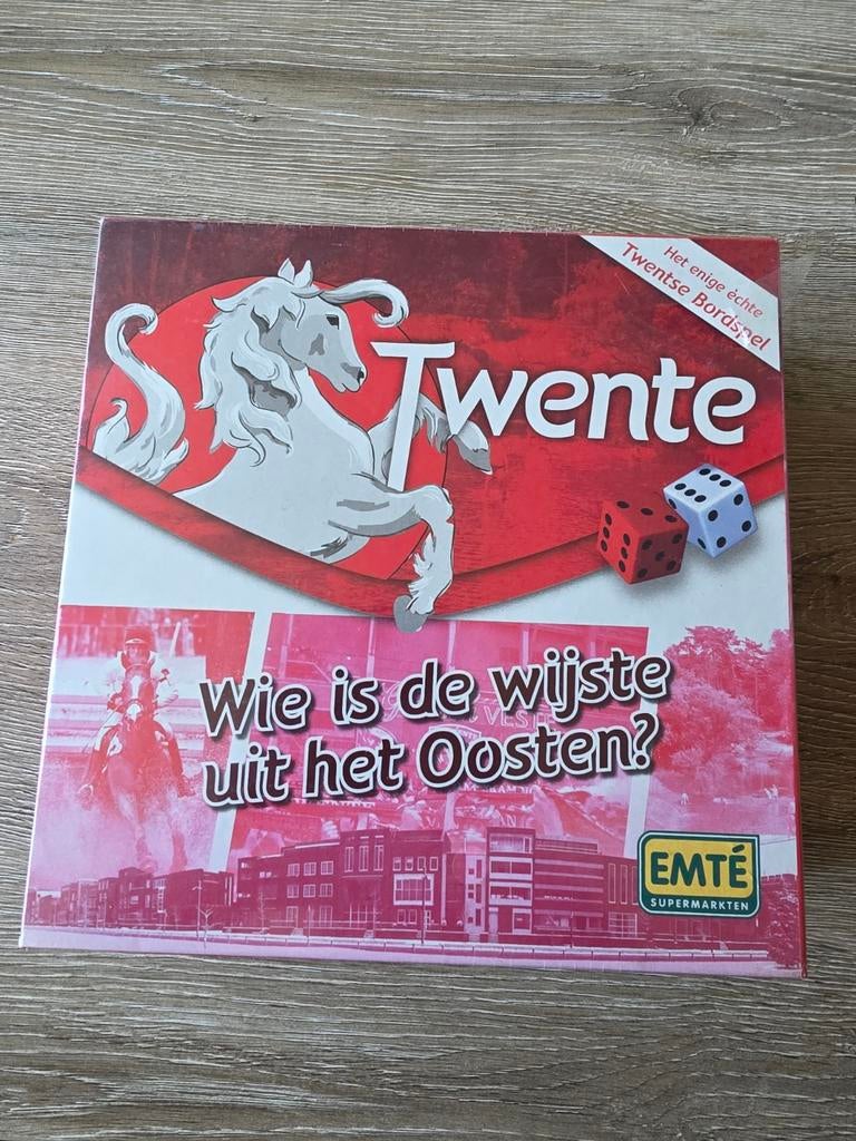 Twente Bordspel: Wie is de wijste uit het Oosten?, Drie of vier spelers, Ophalen of Verzenden, Gebruikt, Identity Games