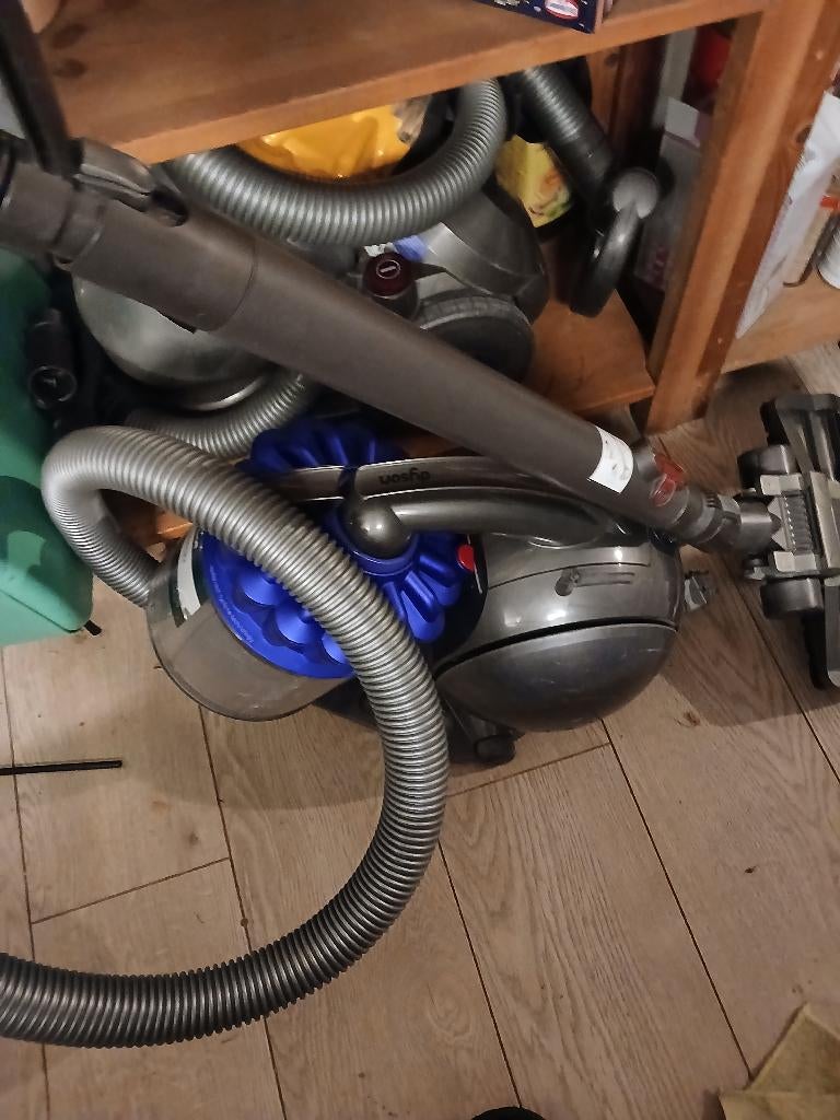 Dyson ball, Witgoed en Apparatuur, Stofzuigers, Ophalen, Stofzuiger, Zo goed als nieuw, Reservoir