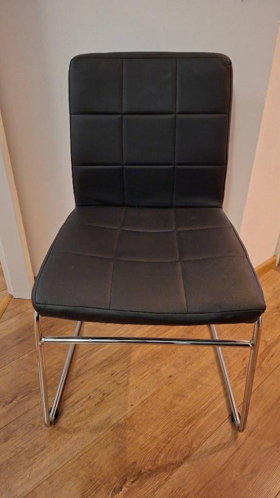 Mooie zwarte stoel (bureau) GRATIS, Huis en Inrichting, Stoelen, Ophalen, Zo goed als nieuw, Zwart, Eén