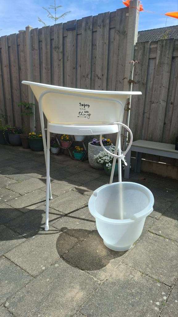 Bébé-jou badje met standaard en gratis Tummy Tub, Ophalen, Gebruikt, Badje, Bébé-jou