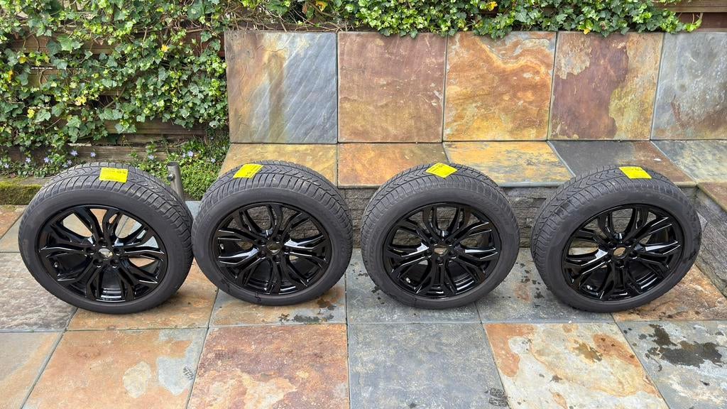 BMW X1 en X2 18 inch velgen style 566 / Pirelli winterbanden, Auto-onderdelen, Banden en Velgen, Ophalen, 18 inch, Banden en Velgen