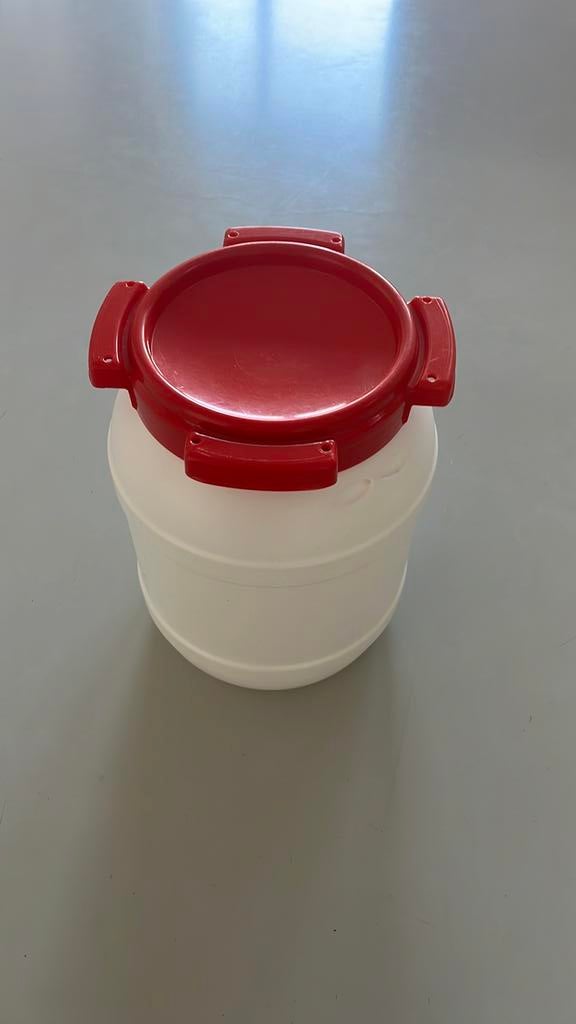 Voerton 6,4 liter NIEUW!, Huis en Inrichting, Keuken | Tupperware, Ophalen of Verzenden, Nieuw, Rood, Overige typen