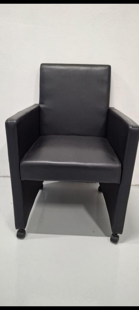 6 Zwarte stoelen op wieltjes, Ophalen, Gebruikt, Zwart