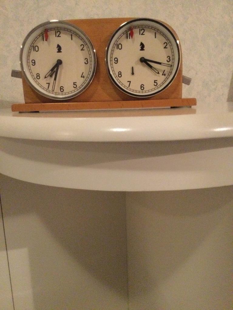 Schaakklok Homas MOM, Antiek en Kunst, Ophalen of Verzenden