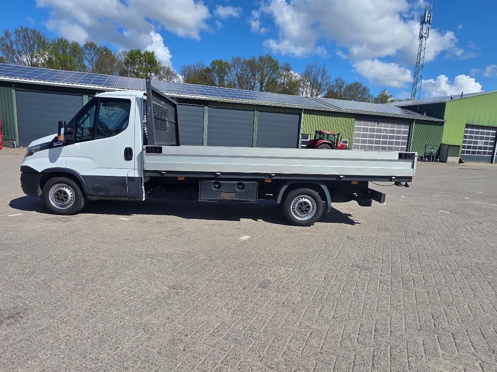 Iveco Daily 35S14 2.3D 100KW 2018, Automaat, Iveco, Wit, Electronic Stability Program (ESP)