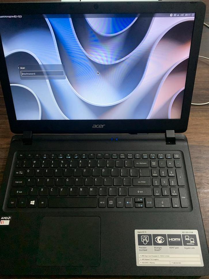 Acer 15,6" laptop met Linux Mint - Klaar voor gebruik, Computers en Software, Windows Laptops, Gebruikt, 15 inch, HDD, Minder dan 2 Ghz