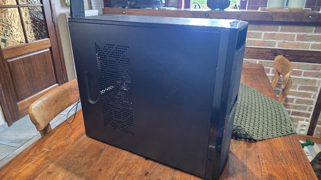 Desktop PC Ryzen 7 3800x, Ophalen, 256 GB, Zo goed als nieuw, AMD Ryzen 7