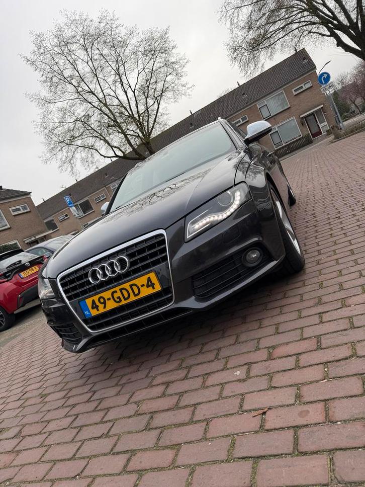 Audi A4 1.8 Tfsi 118KW Avant Multitronic 2008 Grijs S-Line, Auto's, Audi, Particulier, A4, Benzine, B, Stationwagon, Automaat