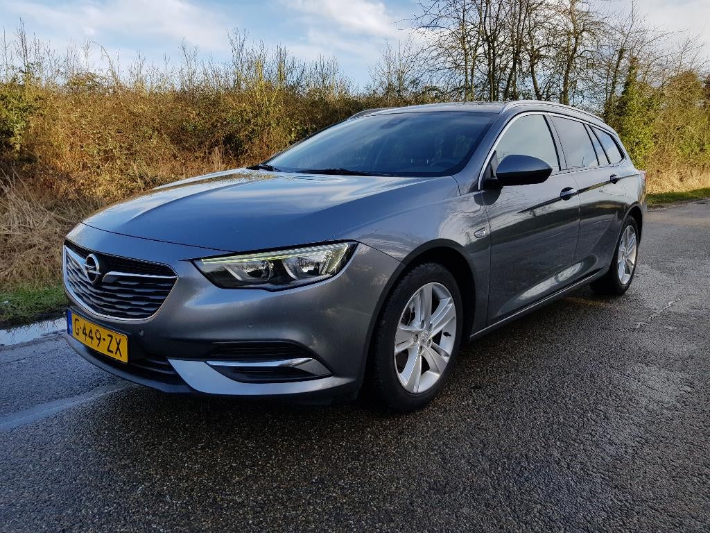 Opel Insignia 1.5 Turbo 165pk Business Executive - 2020, Voorwielaandrijving, 730 kg, 4 cilinders, Handgeschakeld