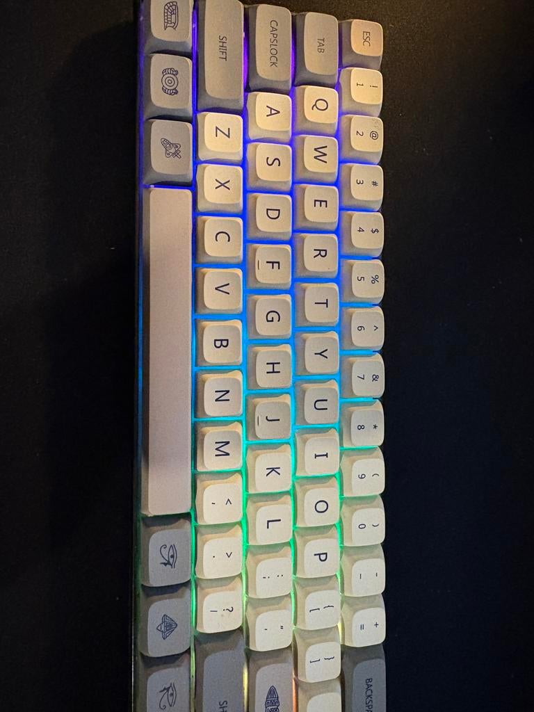 RK61 - Royal kludge usbc (custom keycaps), Computers en Software, Ophalen of Verzenden, Zo goed als nieuw