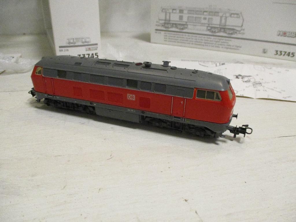 Märklin Diesellok 218 319-2 digitaal no 33745, Ophalen, Wisselstroom, Locomotief, Zo goed als nieuw