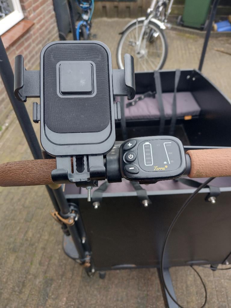 Elektrische bakfiets, 4 kinderen of meer, Elektrisch, Zo goed als nieuw, Ophalen