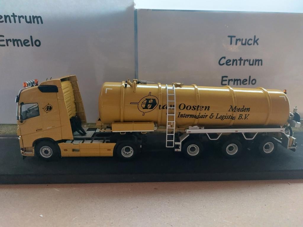 Van oosten volvo fh4 met mesttrailer
Exclusief model, Ophalen of Verzenden, Nieuw, Bus of Vrachtwagen, Wsi