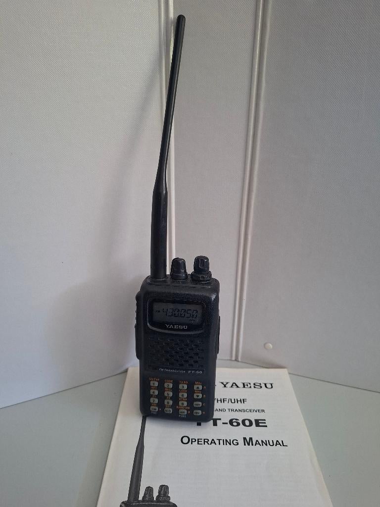 Yaesu FT-60E, Ophalen of Verzenden, Gebruikt, Zender en Ontvanger