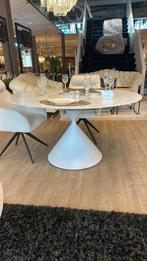 Rond wit 135 diameter en uitschuifbaar, Huis en Inrichting, Tafels | Eettafels, Ophalen of Verzenden, Zo goed als nieuw, Rond