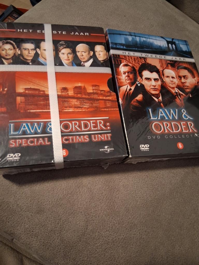 Law & Order: Special Victims Unit - Seizoen 1 & 2 DVD, Cd's en Dvd's, Dvd's | Tv en Series, Boxset, Drama, Ophalen of Verzenden