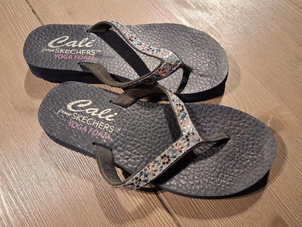 Skechers Cali Meditation- Garden Bliss donkerblauw 38, Slippers, Skechers, Blauw, Ophalen of Verzenden