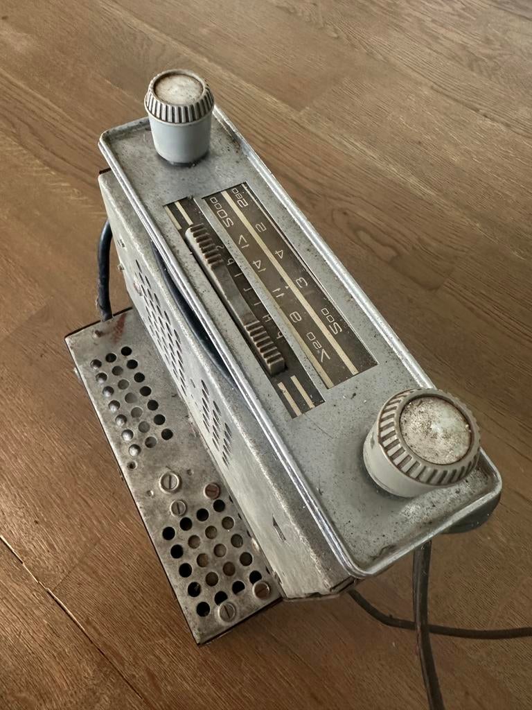 Philips Colette autoradio, jaren 60 (verzamelobject), Audio, Tv en Foto, Radio's, Ophalen of Verzenden, Gebruikt