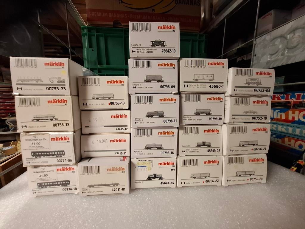 Marklin lege wagon doosjes 21 stuks, Wisselstroom, Gebruikt, Wagon, Ophalen of Verzenden