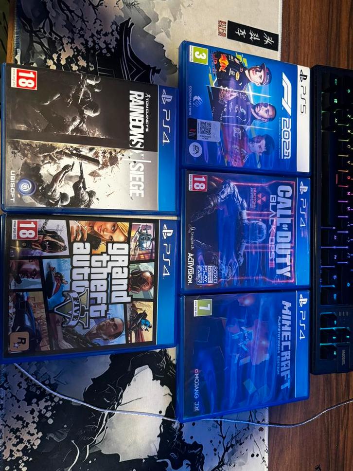 5 playstation spellen (f1 2021, BO3, gta5, r6, MC), Computers en Software, Overige Computers en Software, Gebruikt, Ophalen of Verzenden