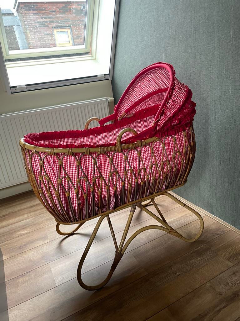Vintage Rotan Wiegje - Prachtige Staat!, Ophalen, Zo goed als nieuw, Wieg