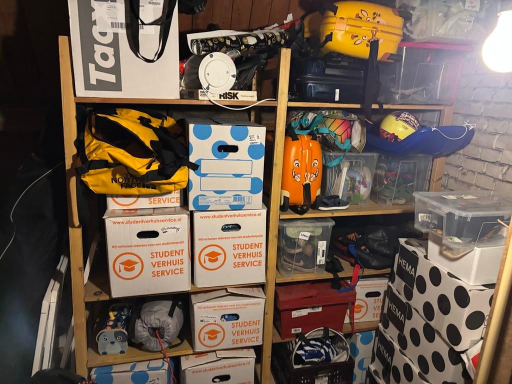 Houten stellingkast, Ophalen, Gebruikt