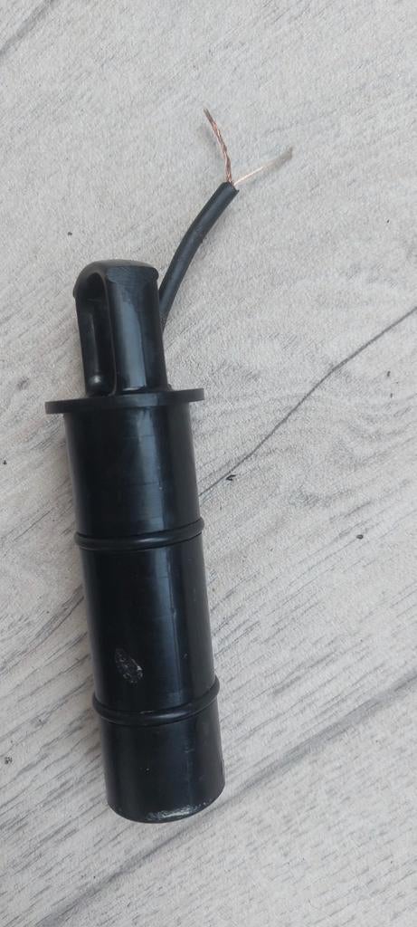 Diepte transducer 2 pins., Ophalen of Verzenden, Zo goed als nieuw, Kabel of Apparatuur